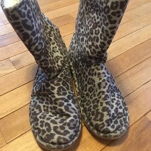 Crazy 8 slipper/boots